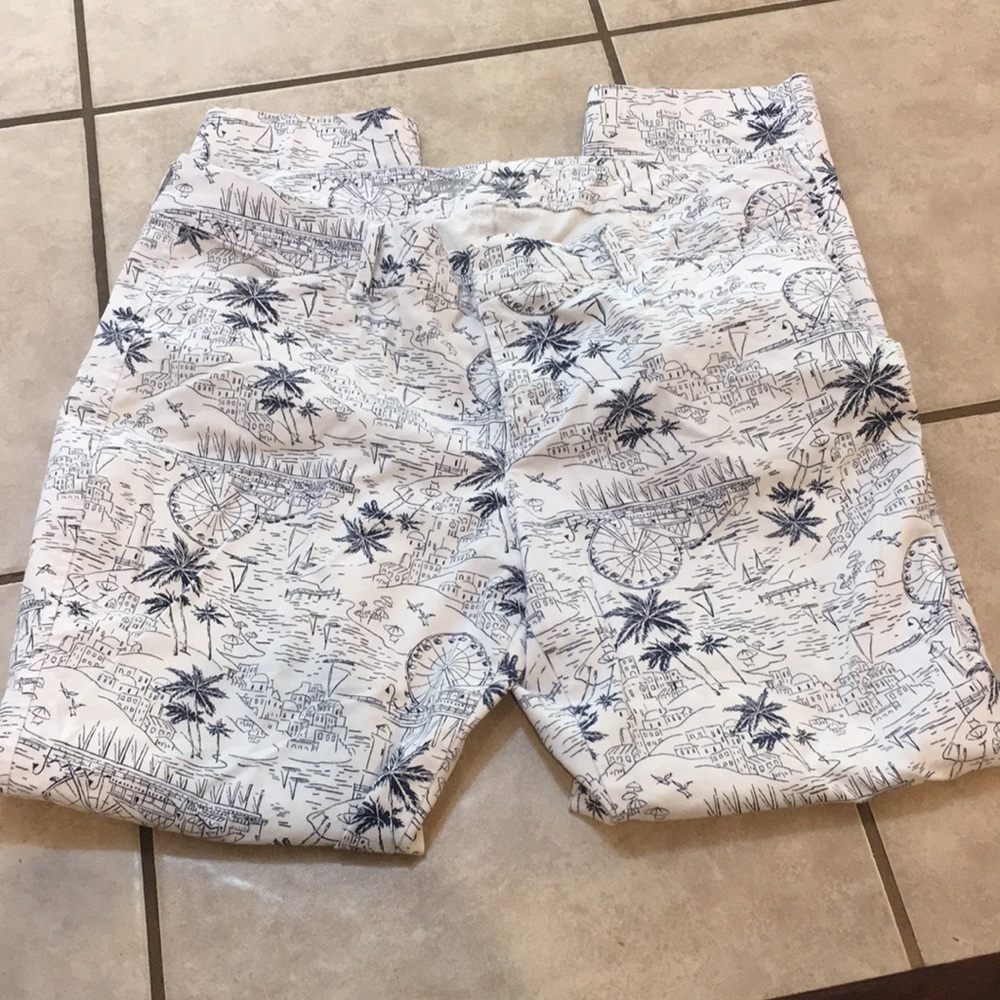 Patterned Capri Pants - image 2